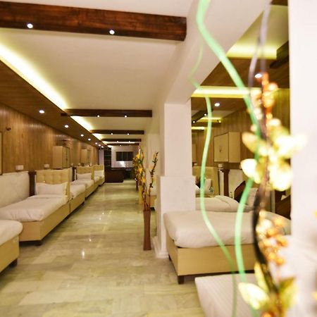 Hotel Sallow International-Hotel Near Golden Temple Amritsar Exterior photo