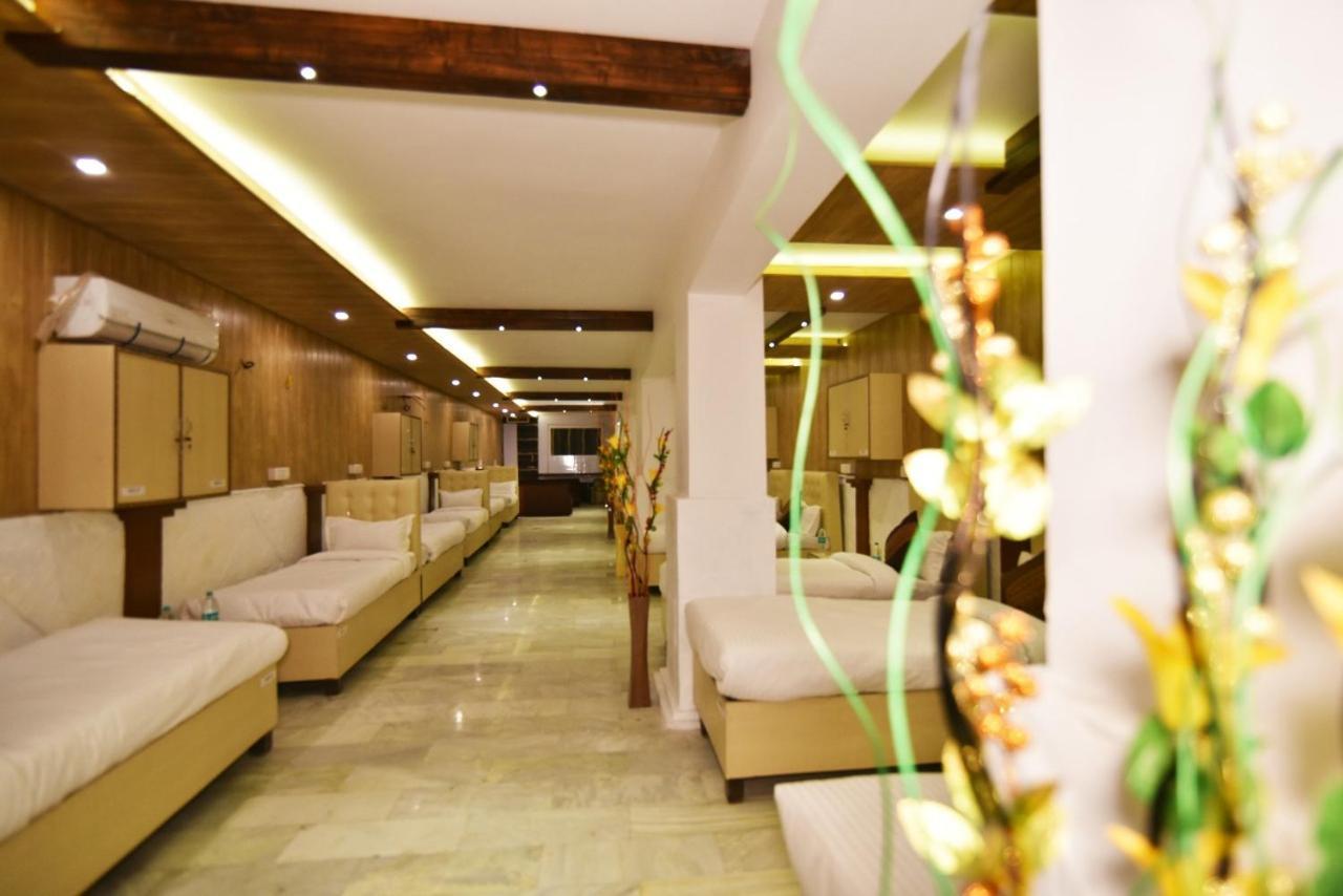 Hotel Sallow International-Hotel Near Golden Temple Amritsar Exterior photo